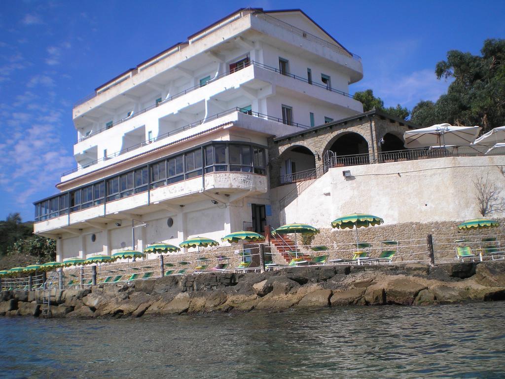 Hotel Sirena كاستيلاباتي المظهر الخارجي الصورة